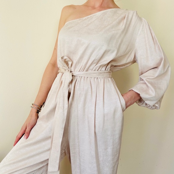 NWT BCBGMAXAZRIA Puff Sleeve Jumpsuit $278 - Picture 7 of 15
